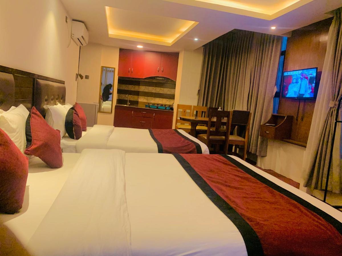 Hotel De Universal Kathmandu Bagian luar foto