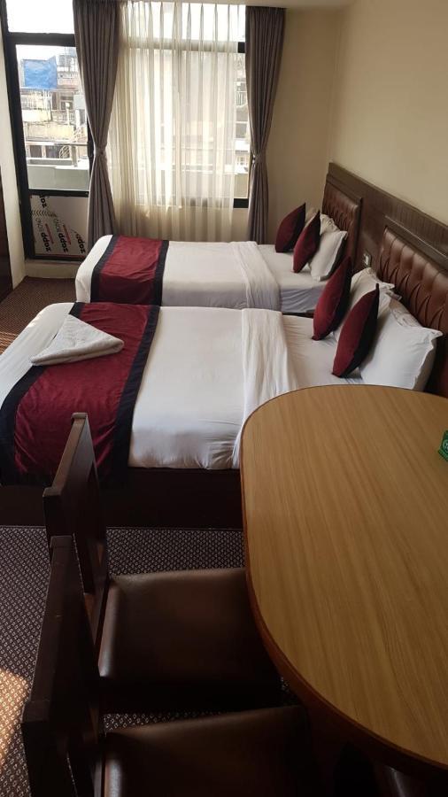 Hotel De Universal Kathmandu Bagian luar foto
