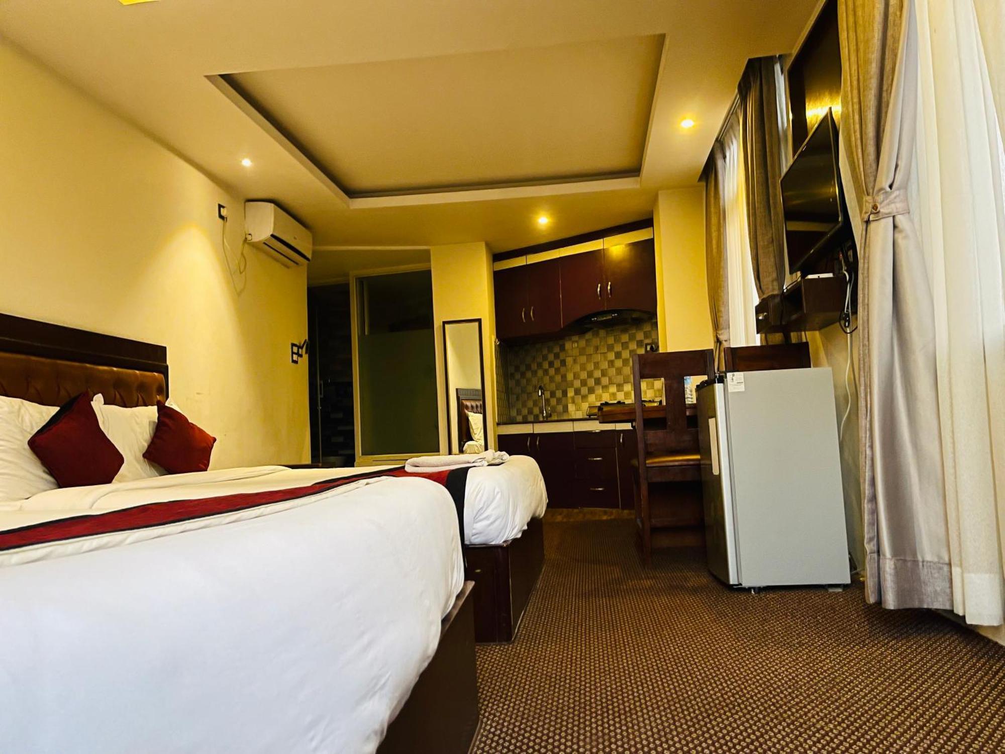 Hotel De Universal Kathmandu Bagian luar foto